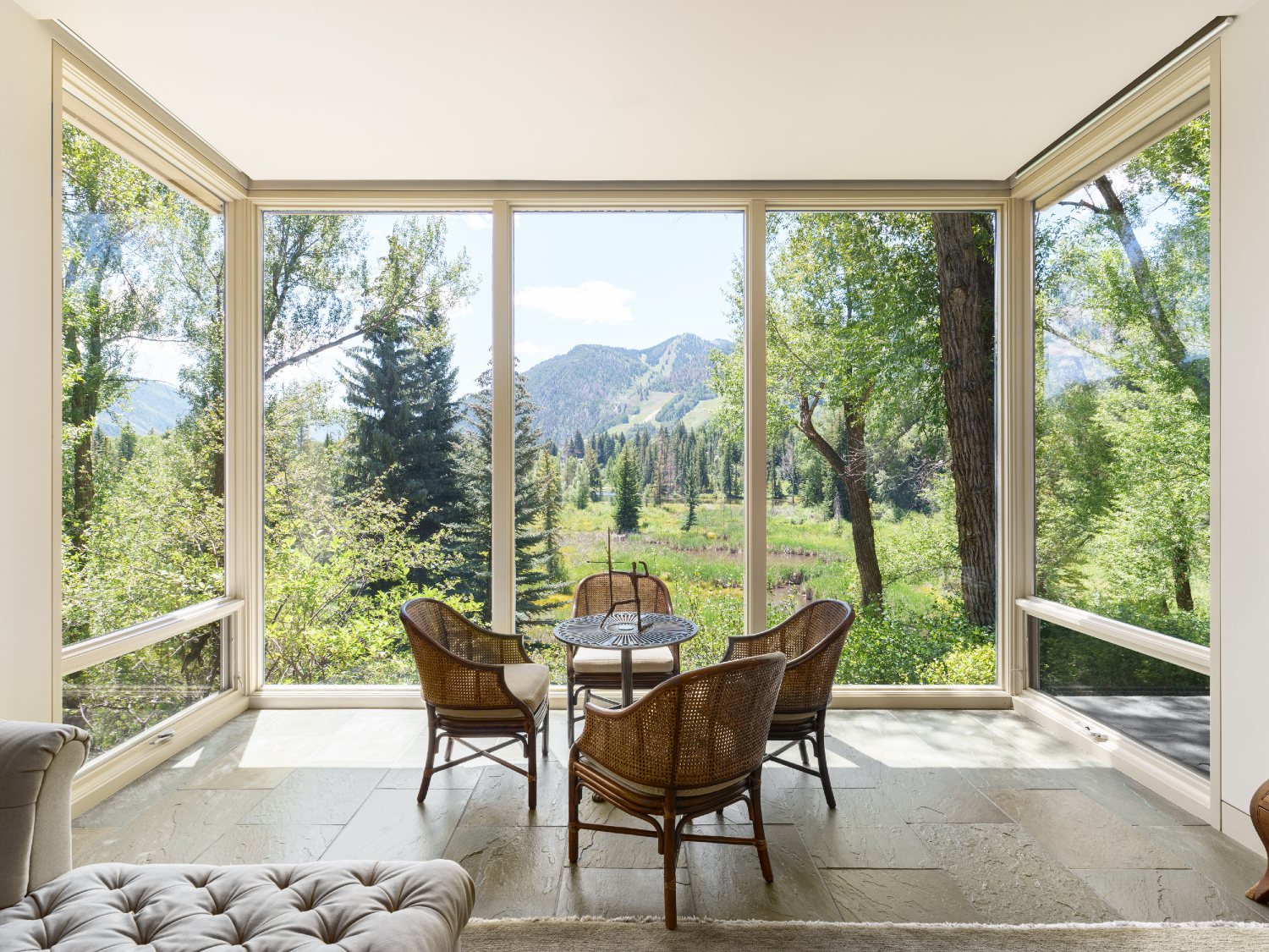 An Aspen Mountain home for all seasons