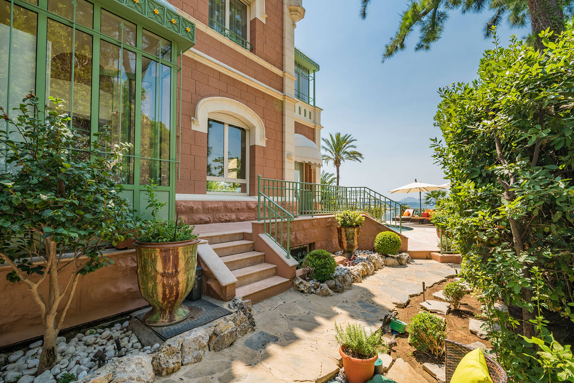 If walls could talk: Villa la Vigie