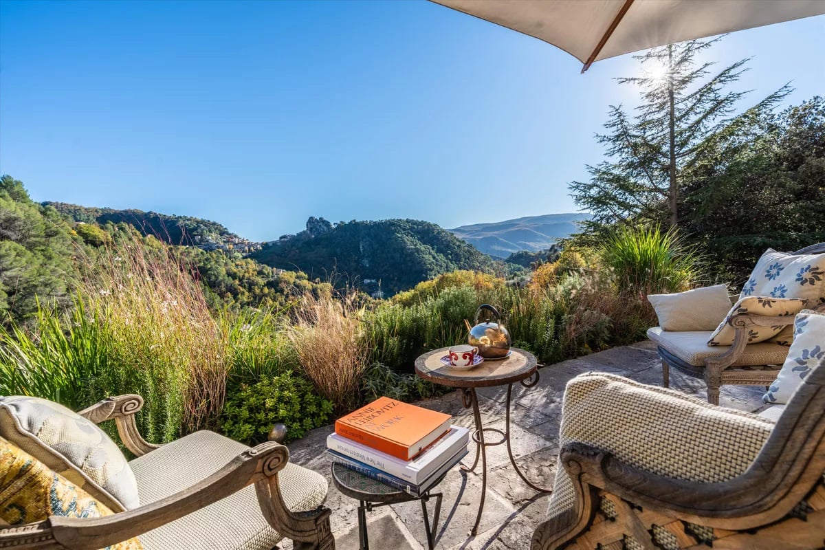 Incredible homes along the Tour de France route