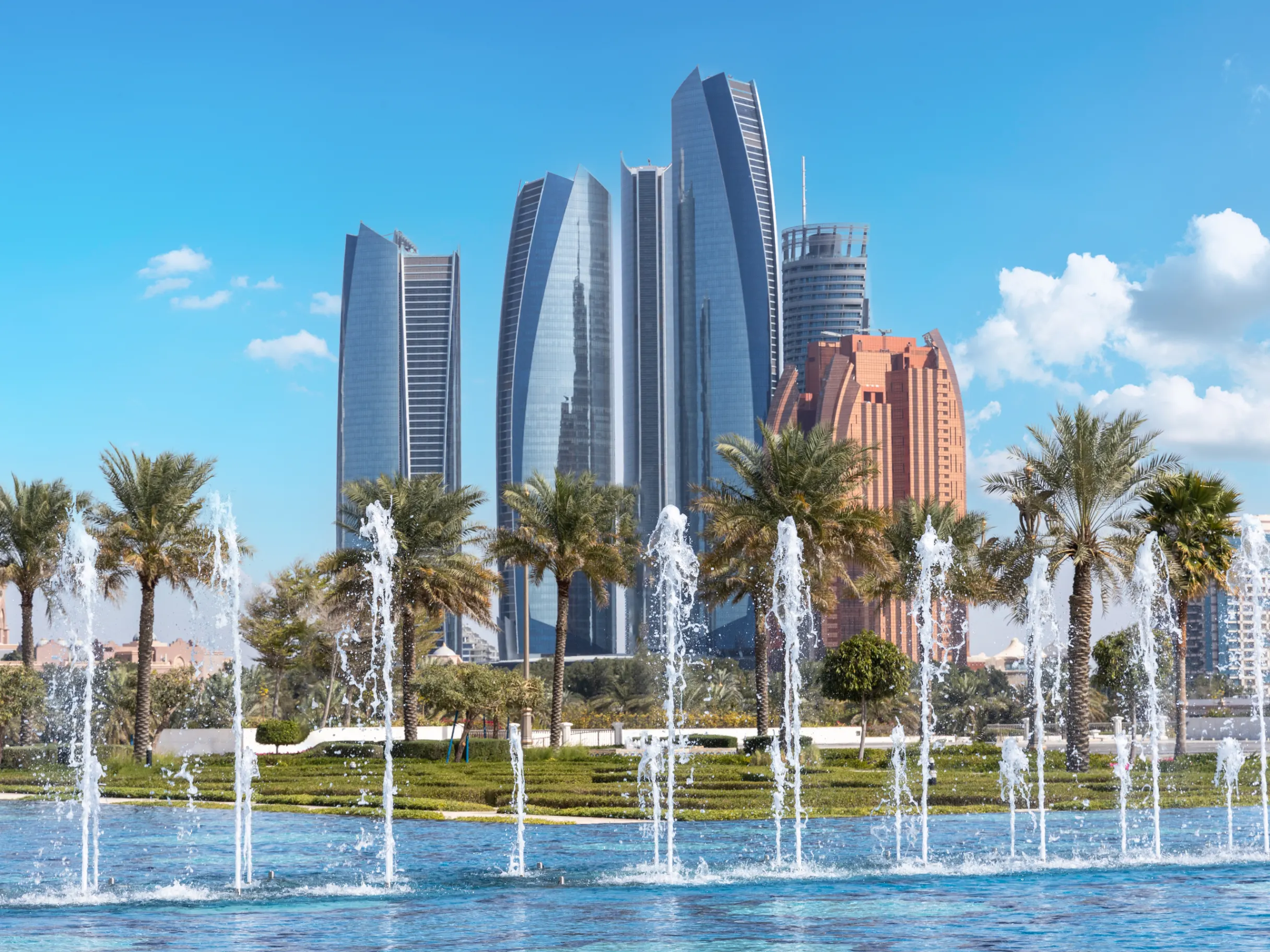 Image of Beyond the breaks: tax havens vs traditional hubs